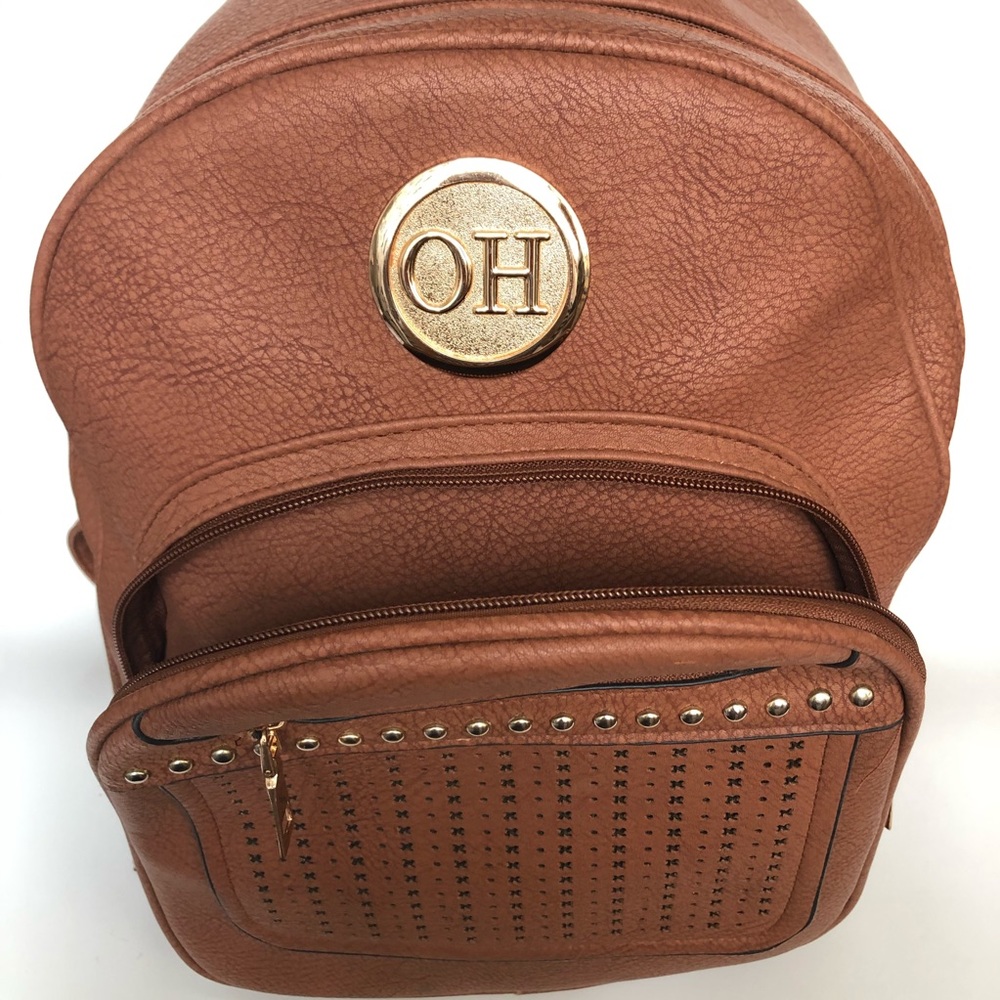Fashion Backpack | Detailed Camel Vegan Leather - Picture 3 of 16